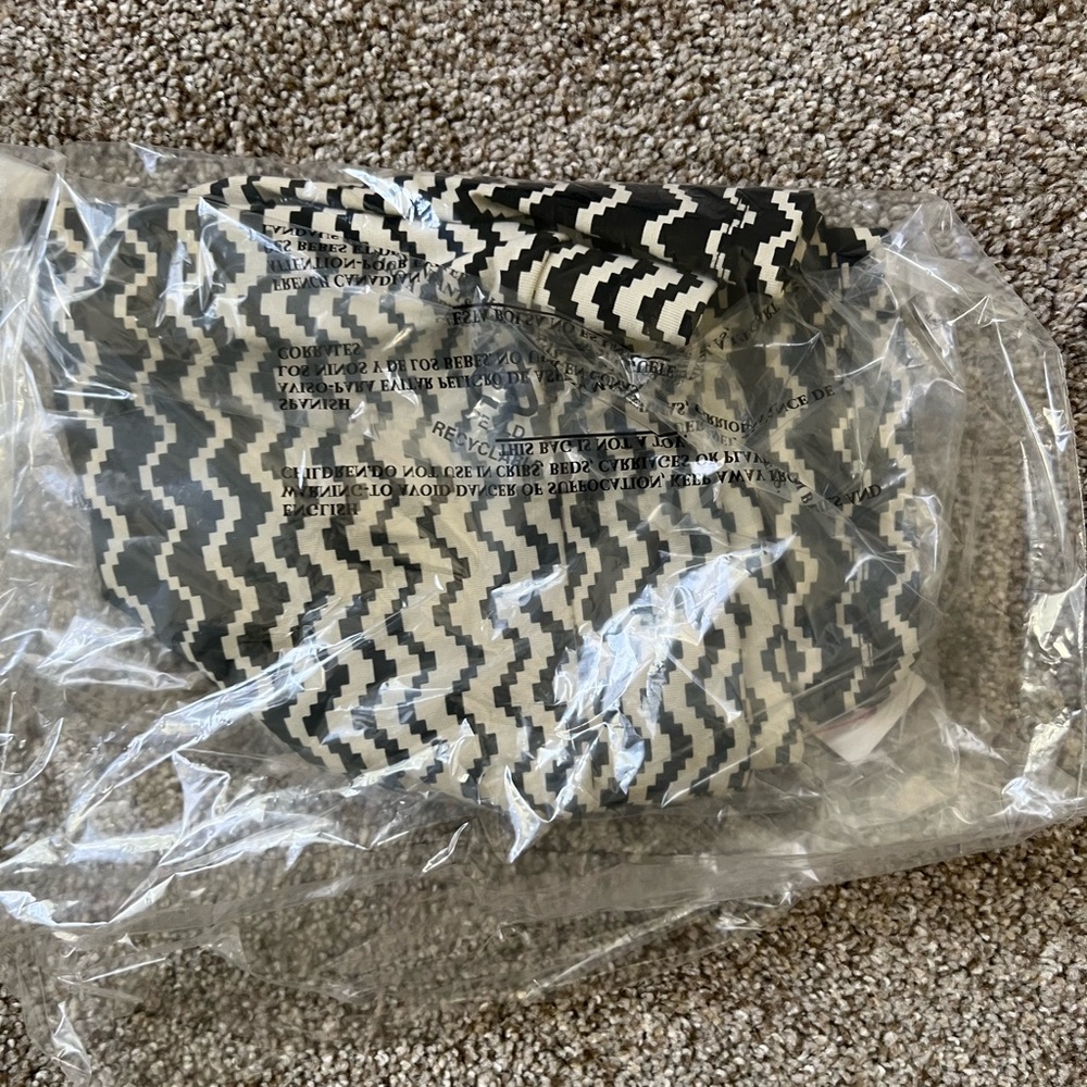 Forever 21 mini skirt size medium